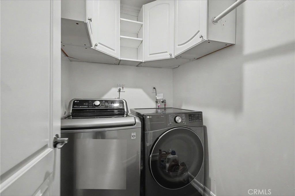 906 Summit Place Property Photo 18