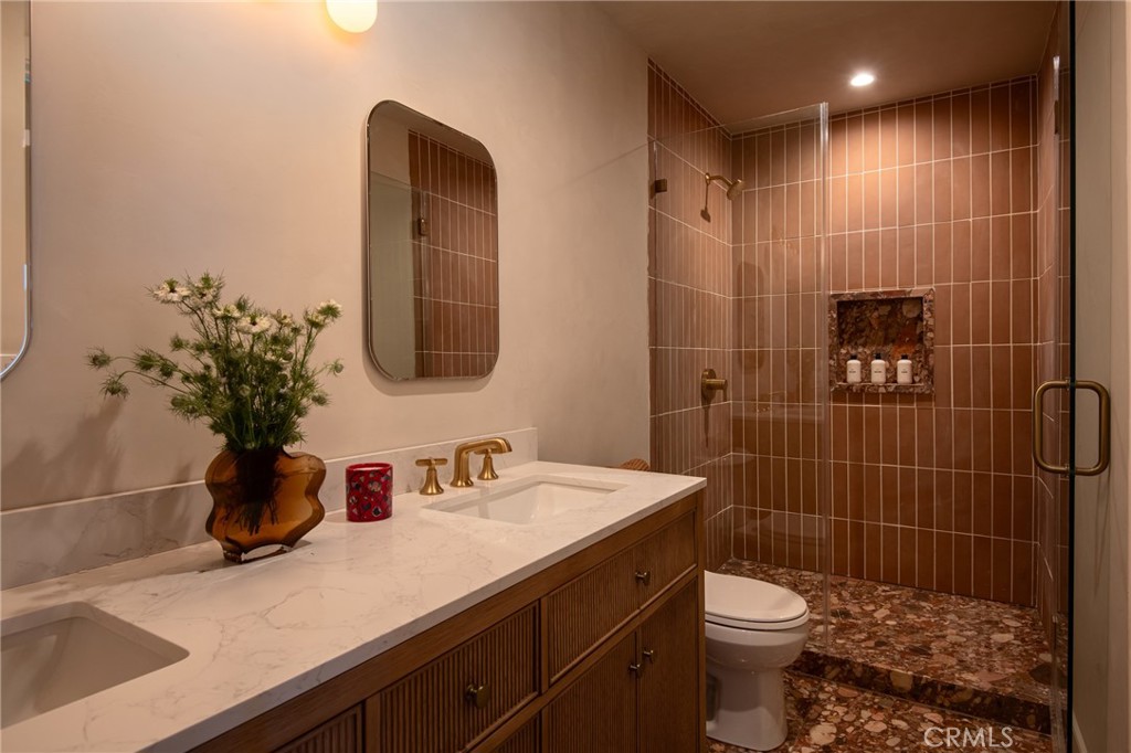 148 Waverly Property Photo 18