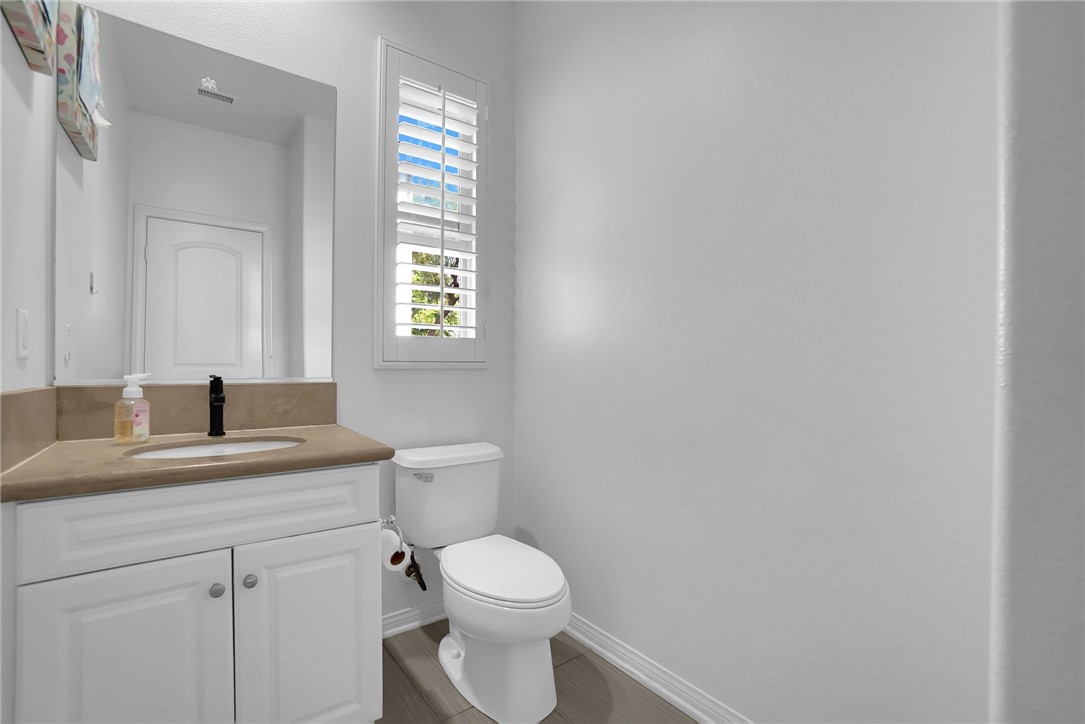 8364 Edgewood St Property Photo 24