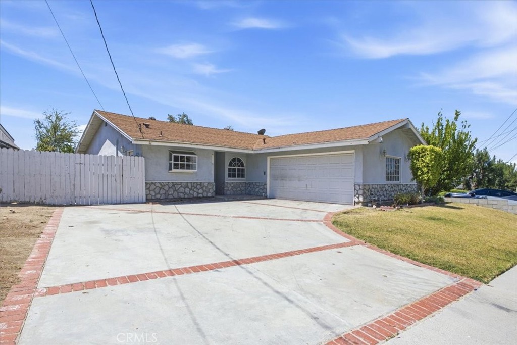 28234 Enderly Street Property Photo 1