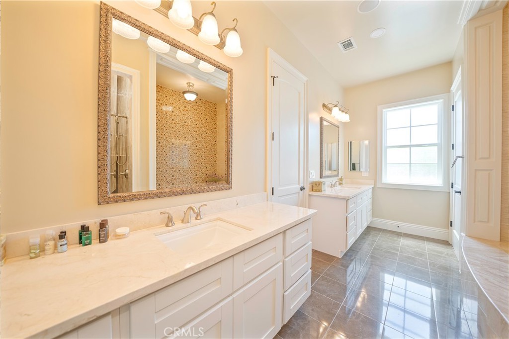355 W Palm Dr Property Photo 35