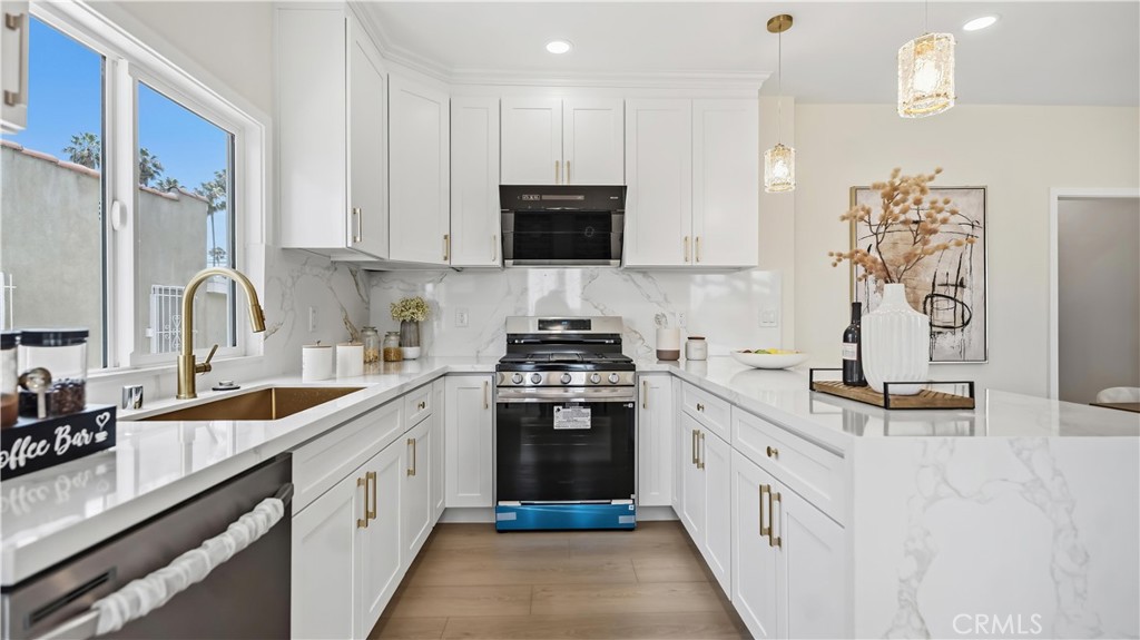 5513 S Mullen Property Photo 15