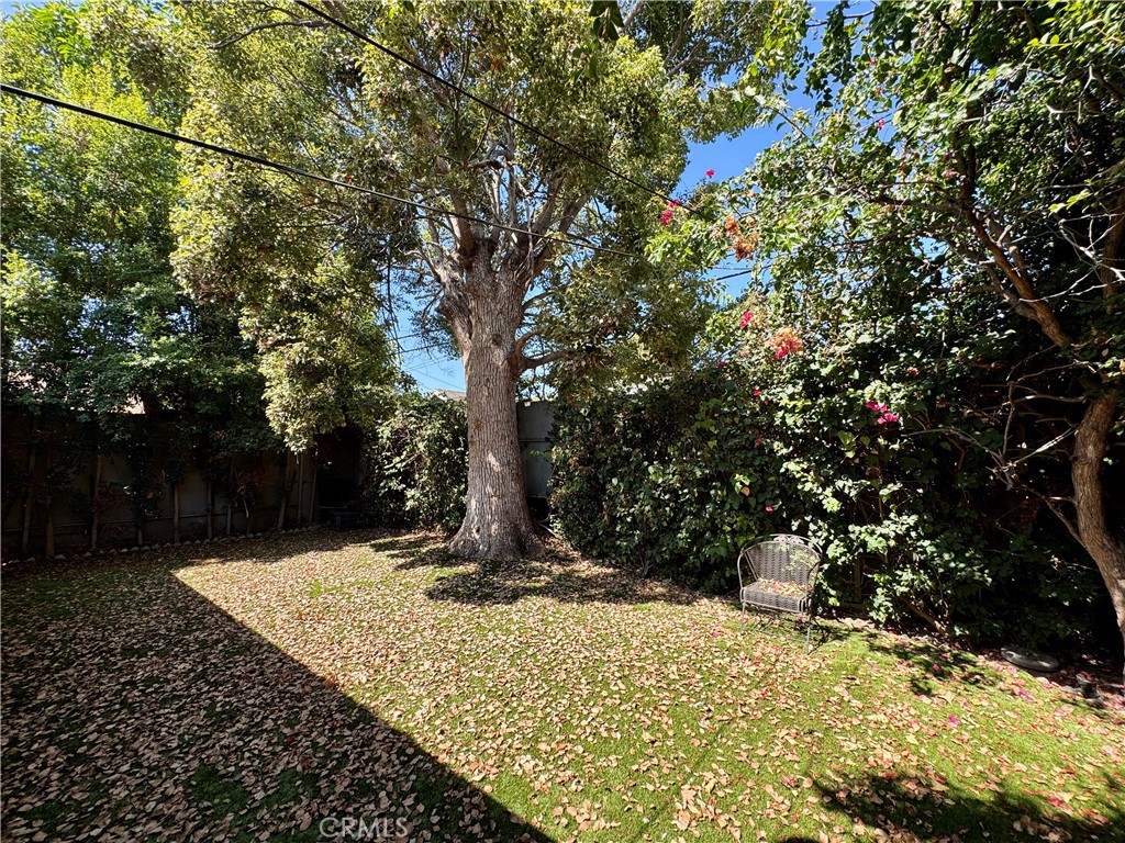 143 N Ardmore Avenue Property Photo 29