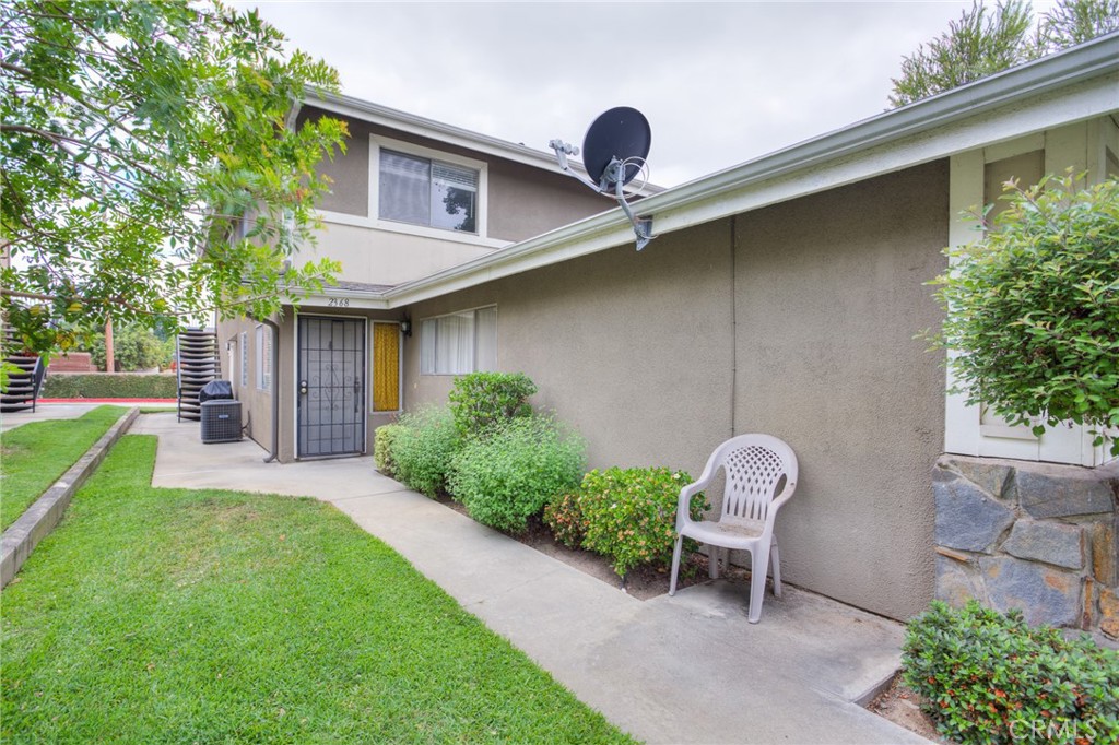 2368 Pepper Property Photo 4