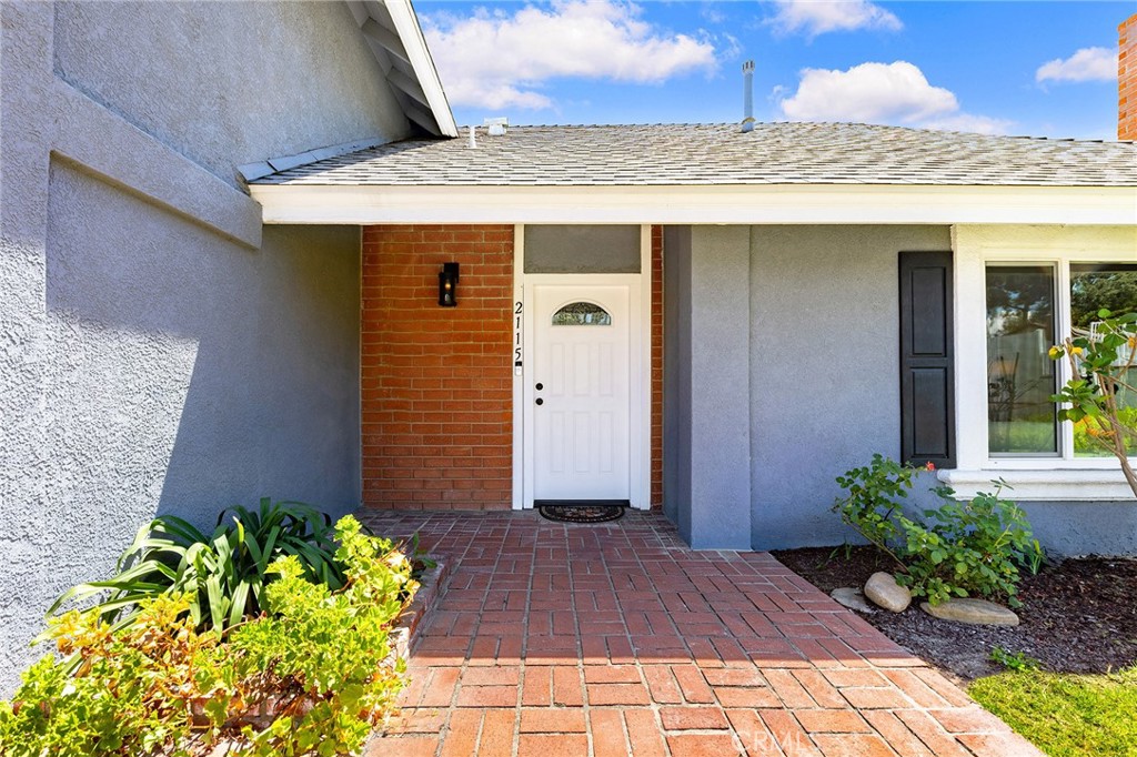 2115 Tierra Loma Drive Property Photo 4