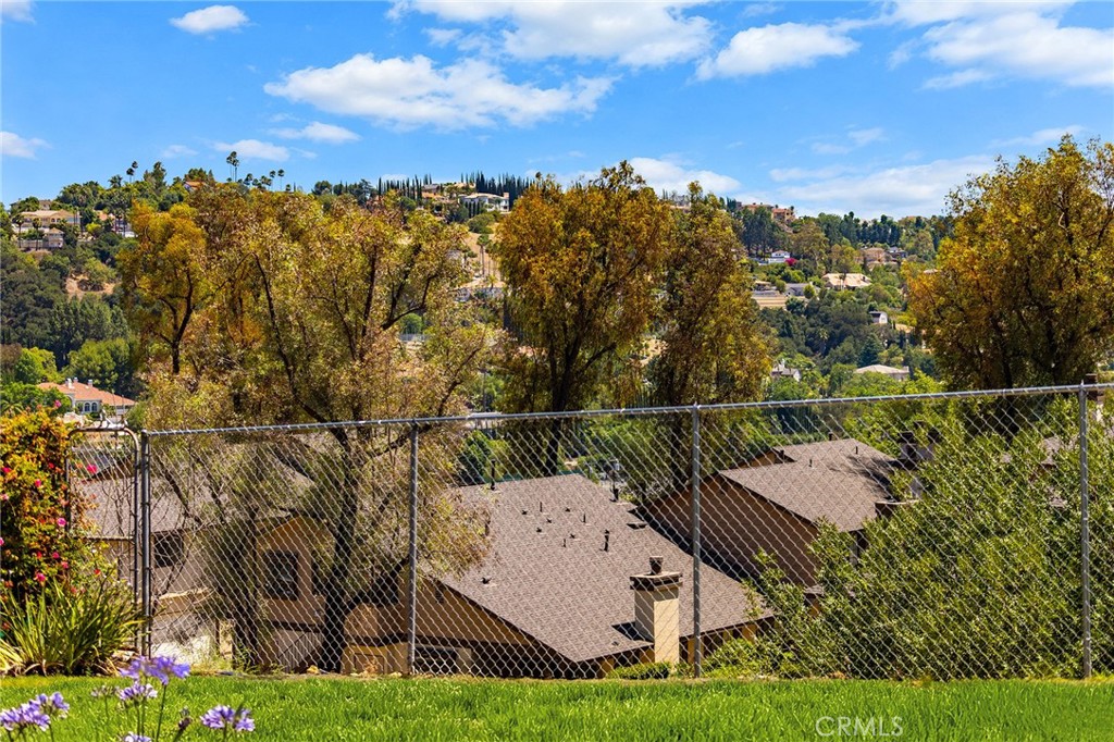 2115 Tierra Loma Drive Property Photo 35