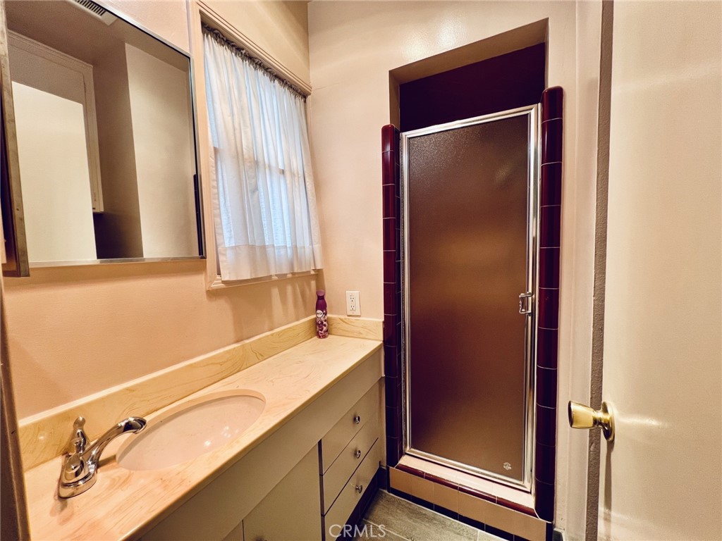2408 S 8th Avenue Property Photo 17