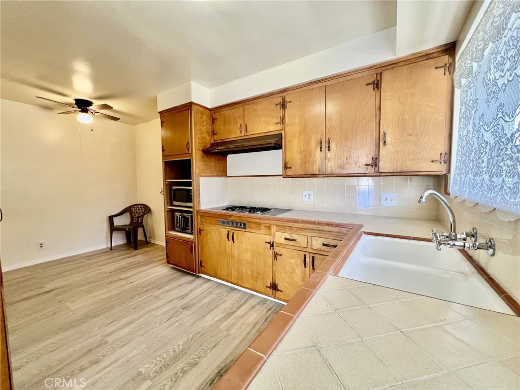 2408 S 8th Avenue Property Photo 18