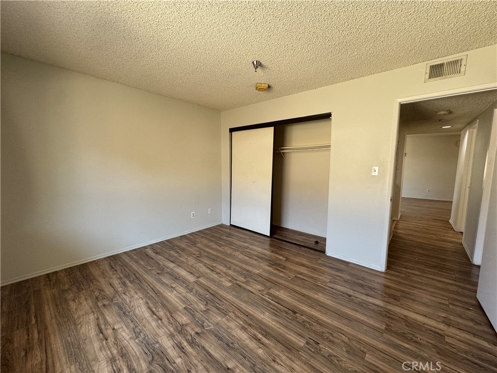 987 E Del Mar Boulevard 9 Property Photo 5