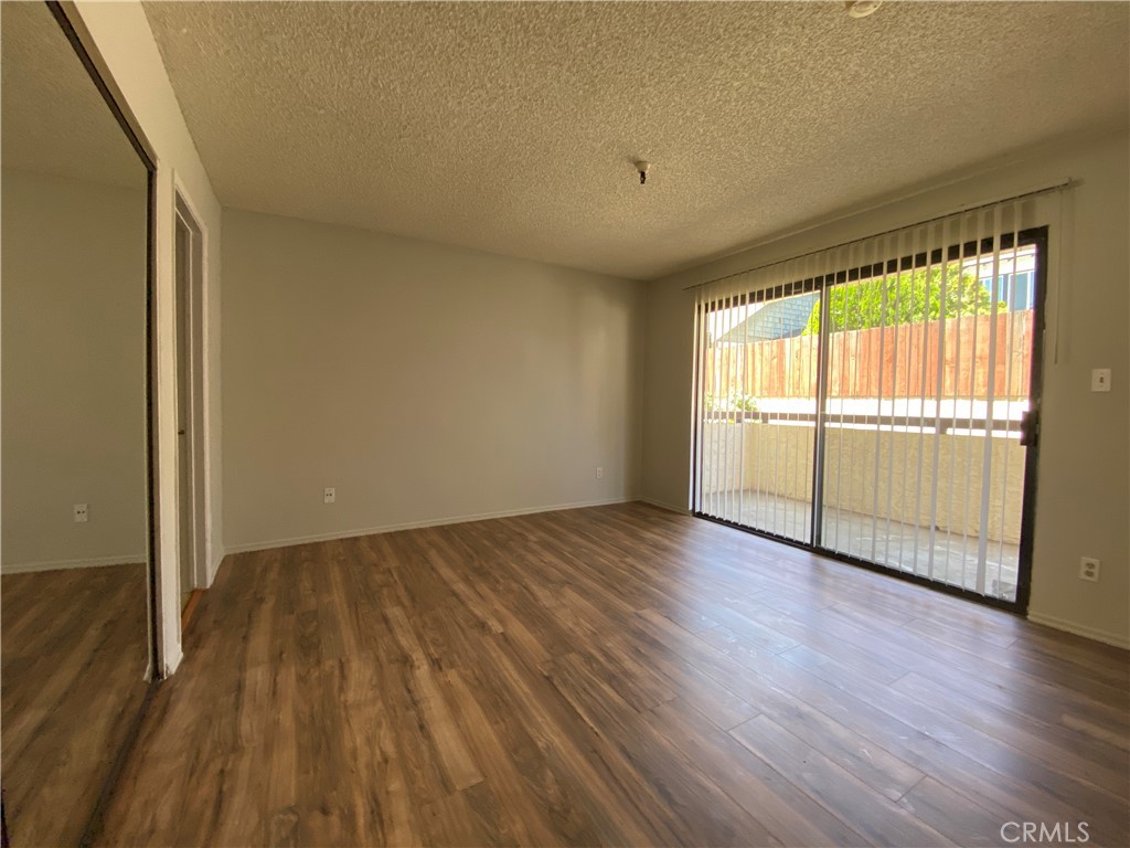 987 E Del Mar Boulevard 9 Property Photo 9