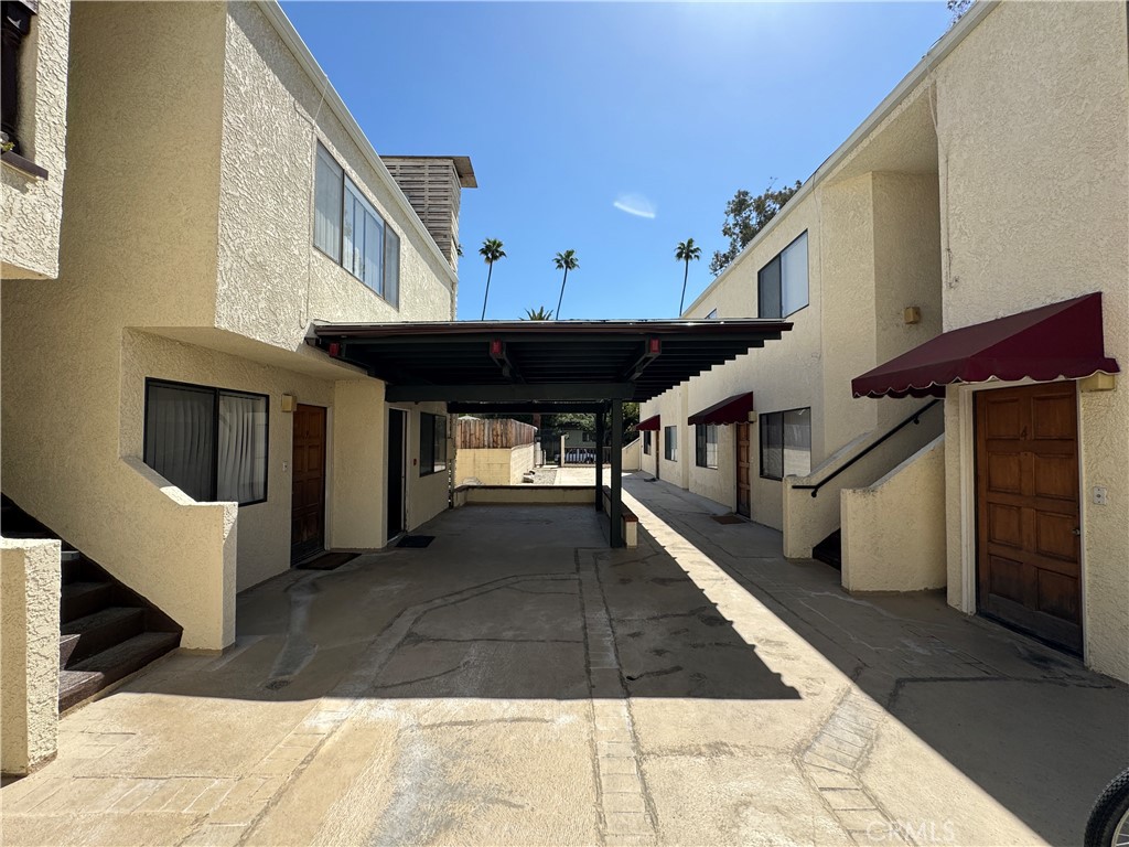987 E Del Mar Boulevard 9 Property Photo 11
