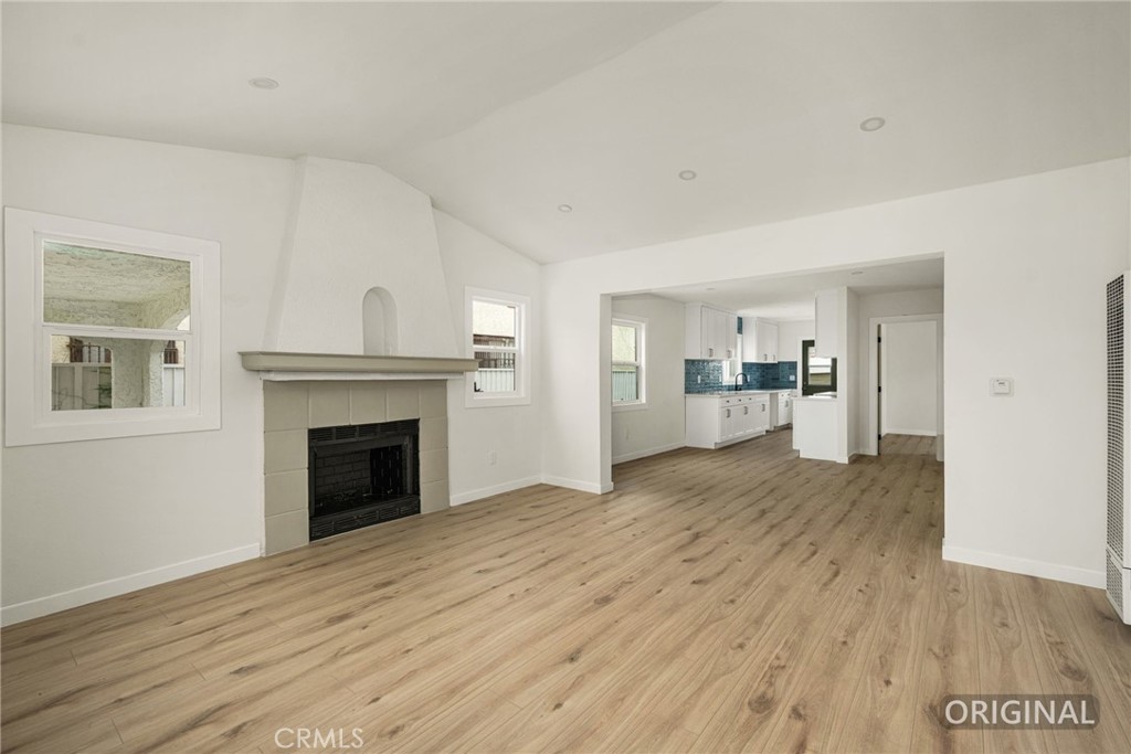 2065 W 65th Property Photo 7