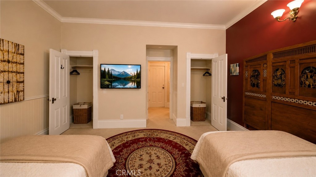 225 N Lima St 102 Property Photo 2