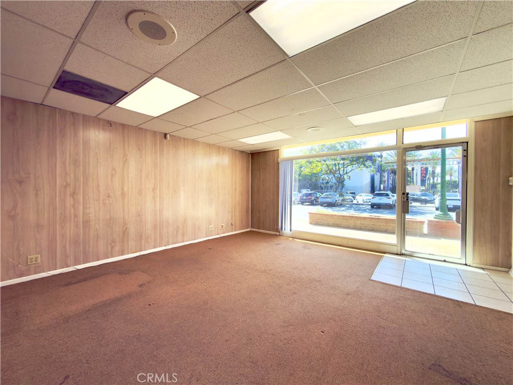 226 S Glendora Property Photo 4