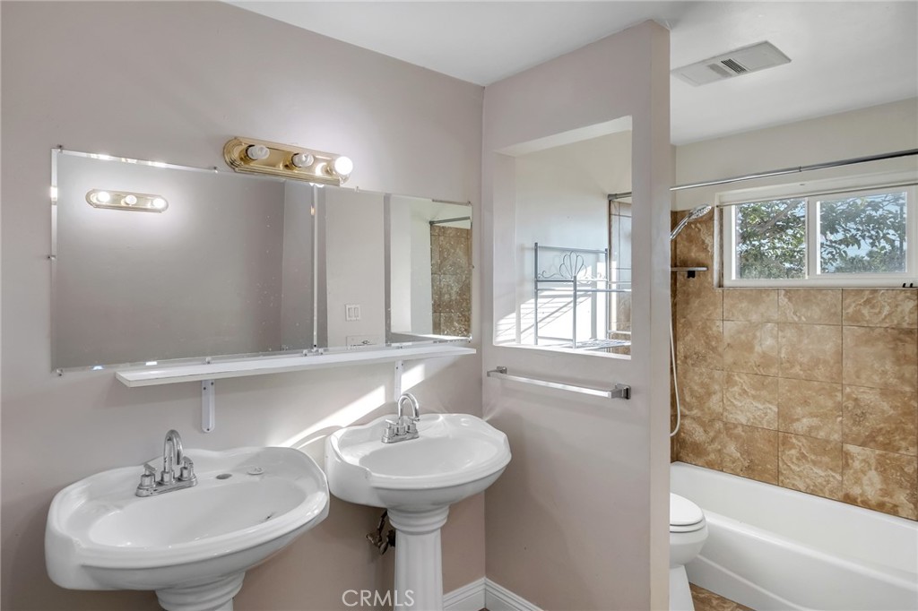 9376 Flora Vista Property Photo 12