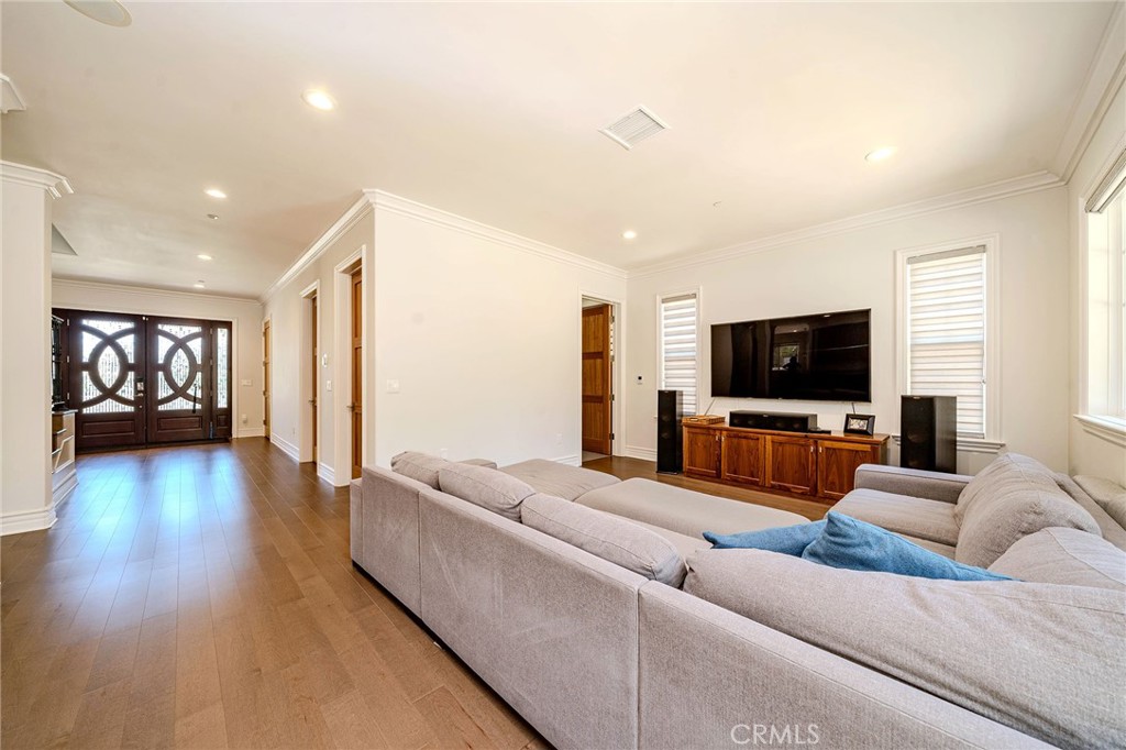 1217 Olive Property Photo 10
