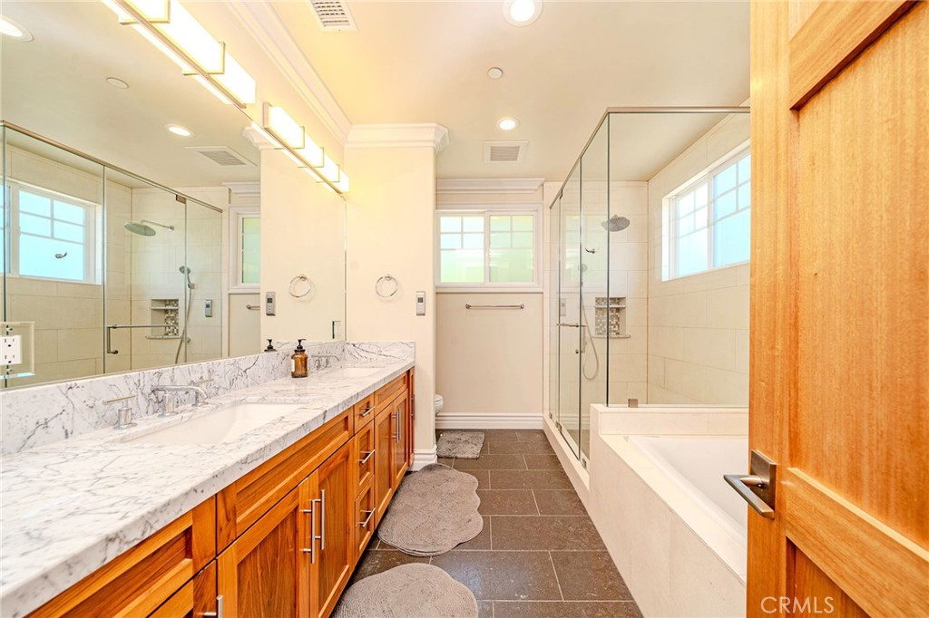 1217 Olive Property Photo 16
