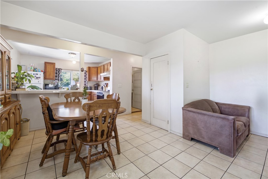456 Ulysses Street Property Photo 1