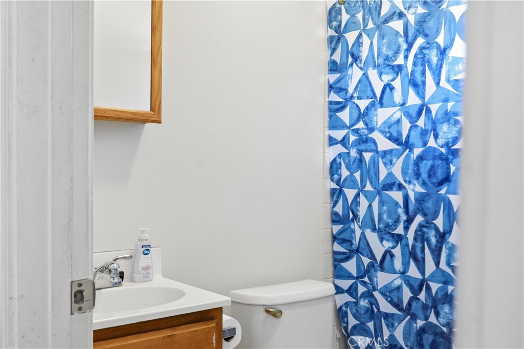 456 Ulysses Street Property Photo 10