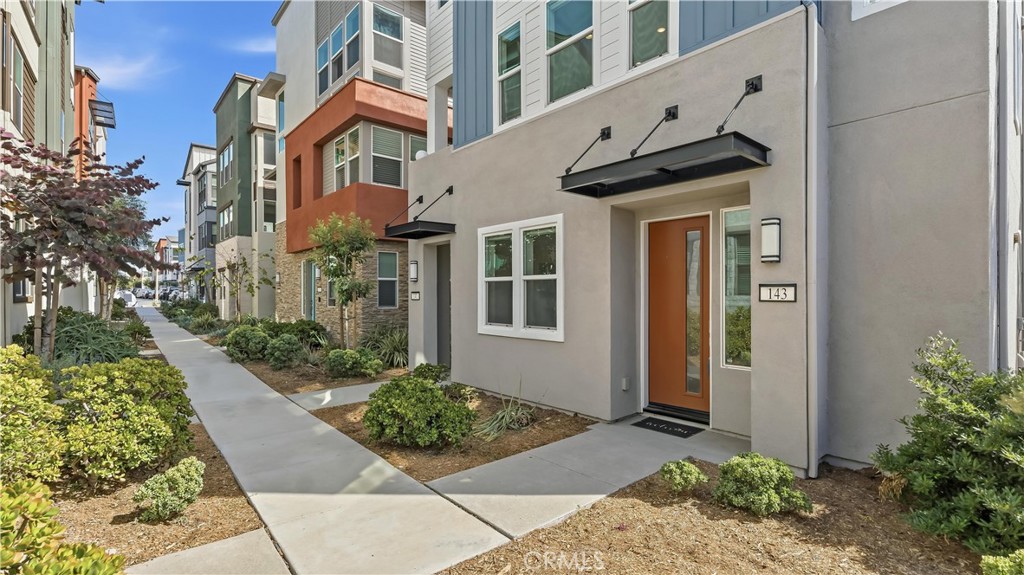 143 Fable Property Photo 2