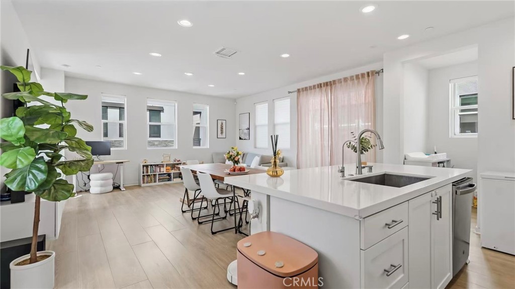 143 Fable Property Photo 13