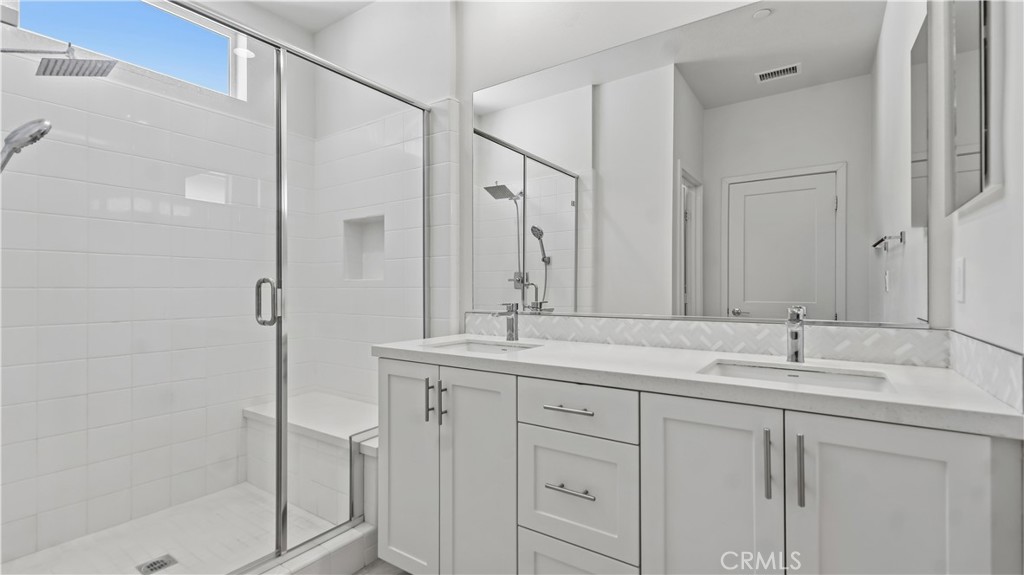 143 Fable Property Photo 23