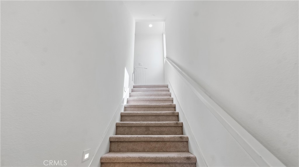 143 Fable Property Photo 25