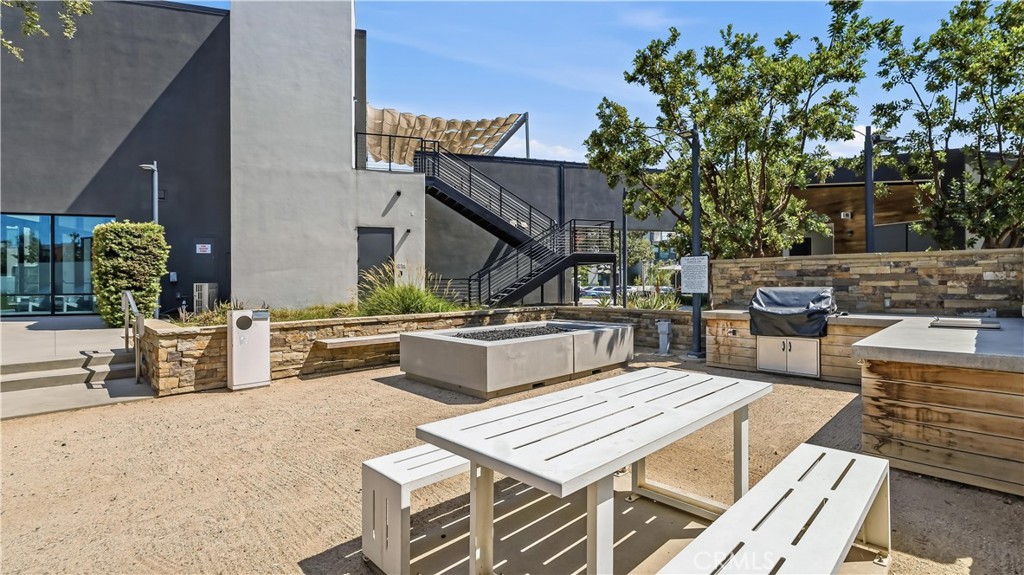 143 Fable Property Photo 31