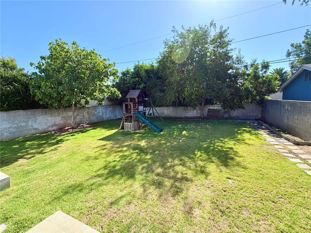 274 S Craig Avenue Property Photo 24