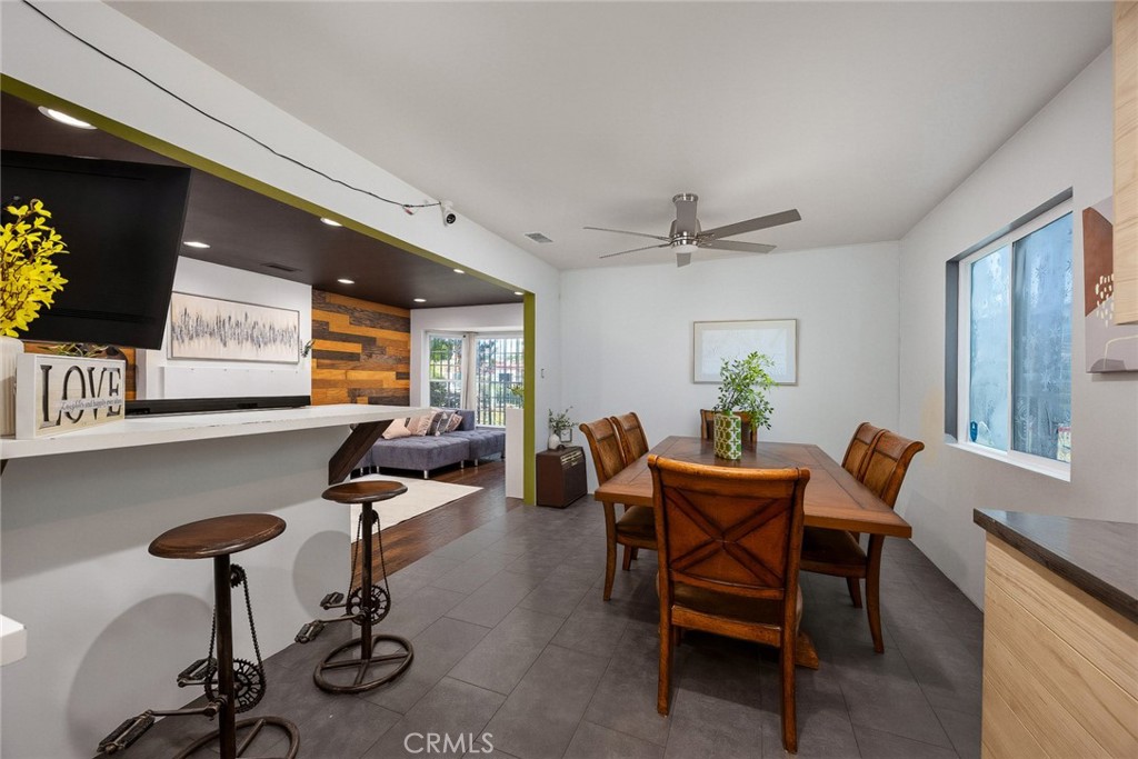 2500 Carlos St Property Photo 12