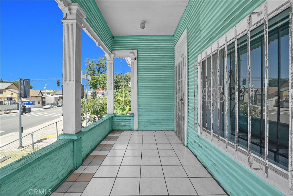1465 W Temple Street Property Photo 7