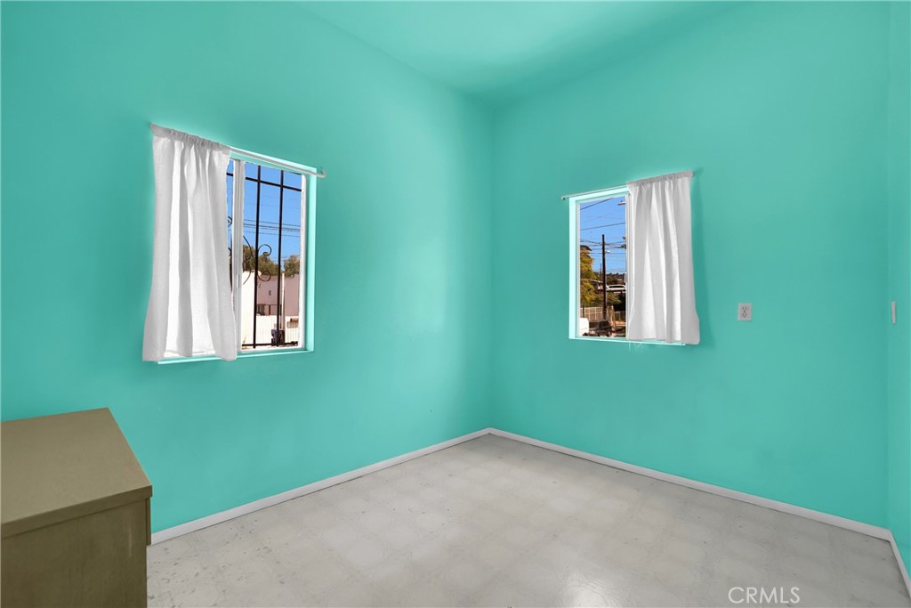 1465 W Temple Street Property Photo 19