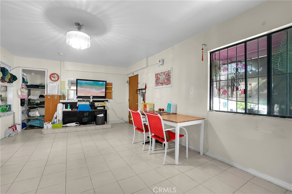 1465 W Temple Street Property Photo 37