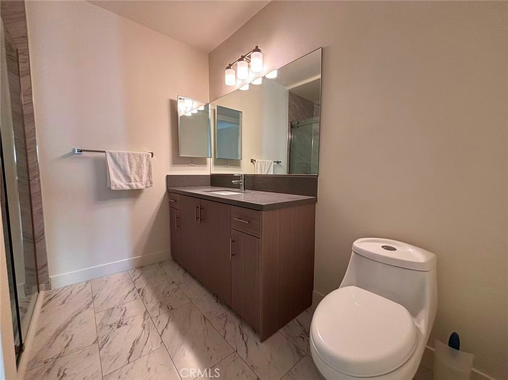 168 S Monterey St 407 Property Photo 9