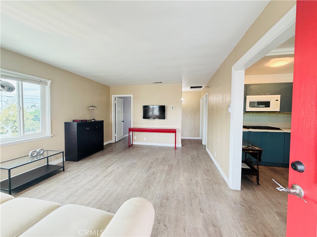 9729 W Live Oak Avenue Property Photo 6