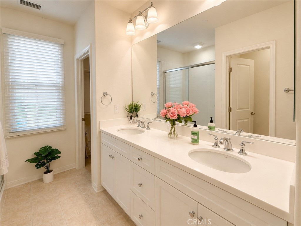 66 Overbrook Property Photo 8