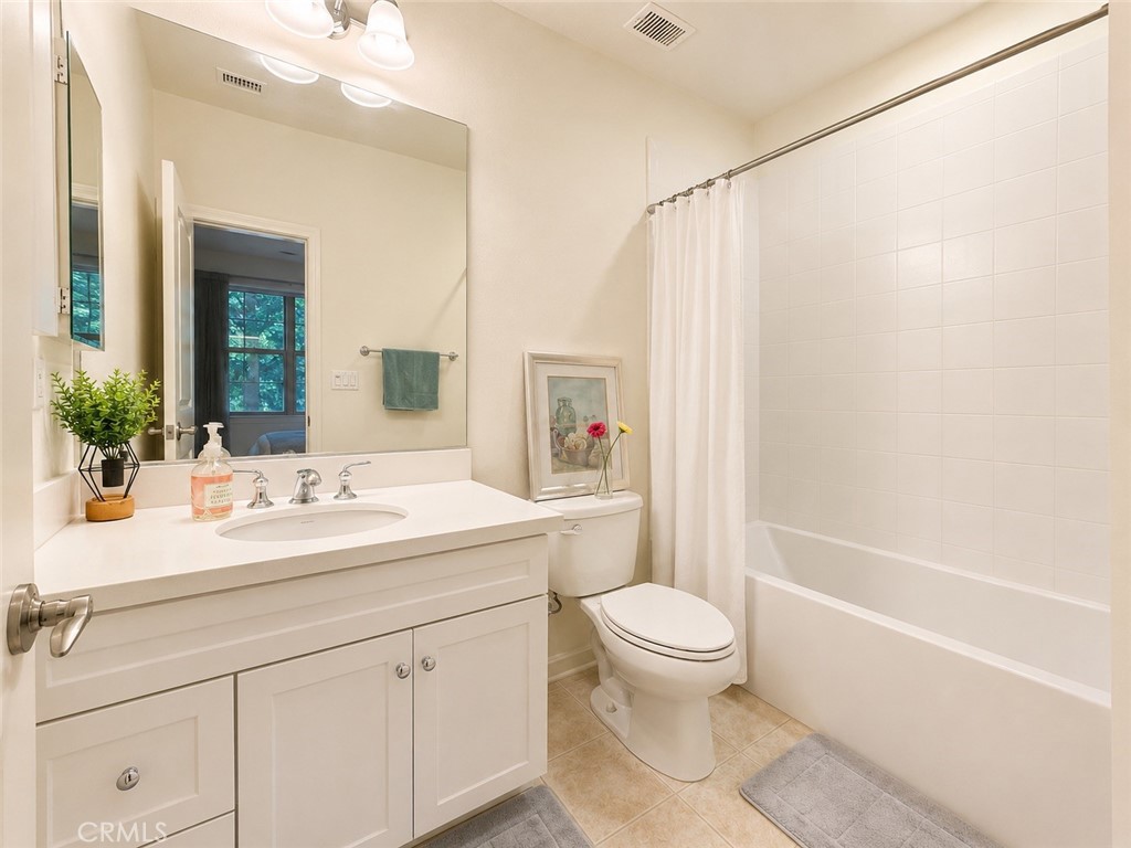 66 Overbrook Property Photo 12