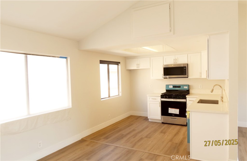 1064 S Garfield Property Photo 4