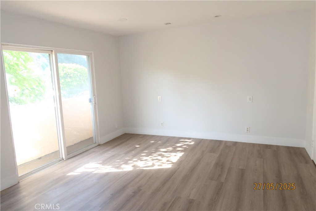 1064 S Garfield Property Photo 8