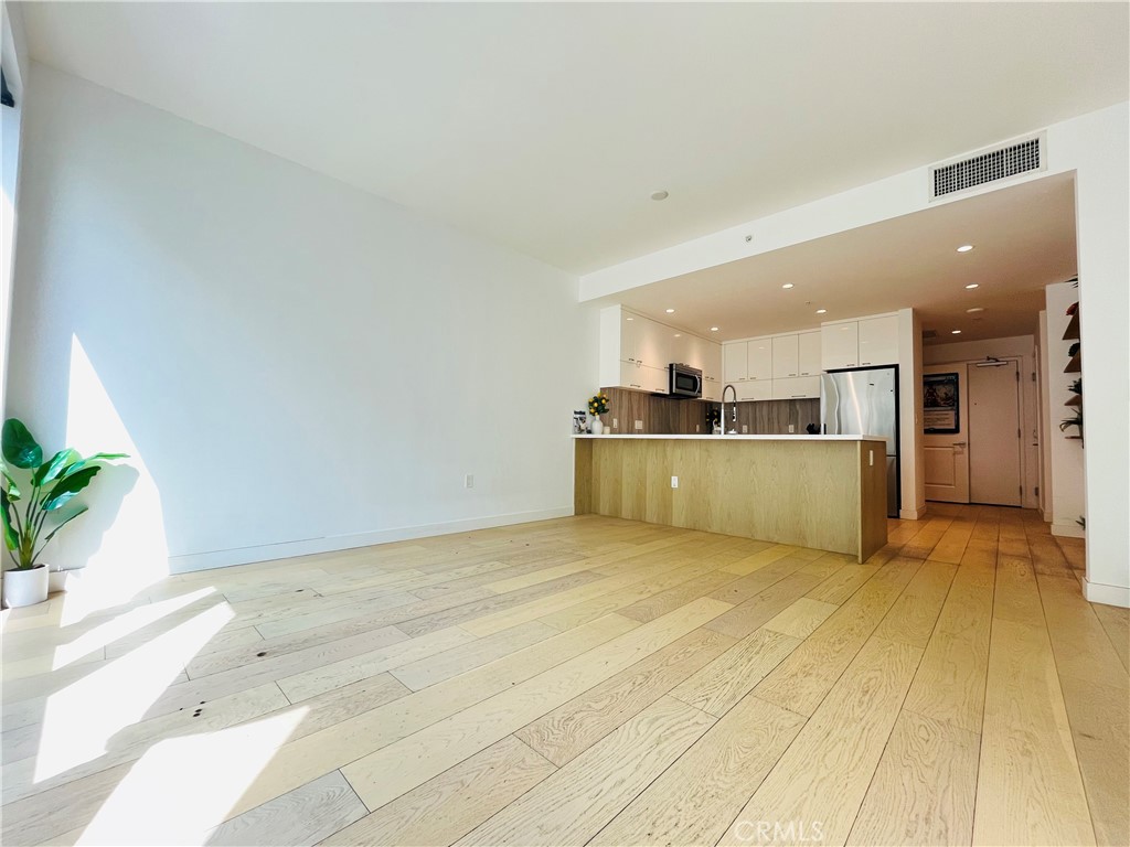 400 S Broadway 814 Property Photo 13