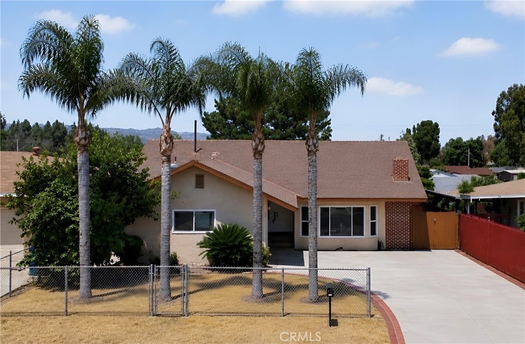 1417 Eastleigh Avenue Property Photo 1