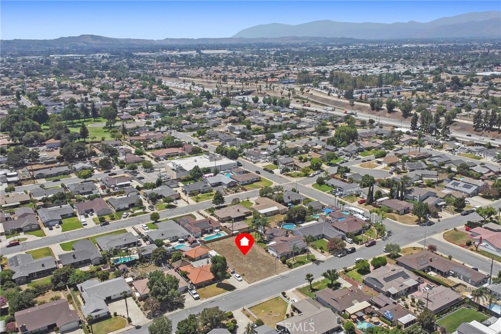 12440 Russell Avenue Property Photo 6