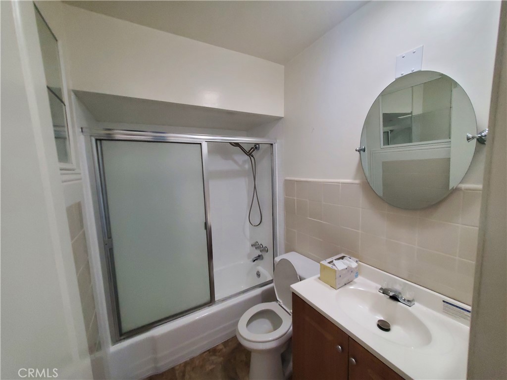 9070 Huntington Drive 6 Property Photo 15