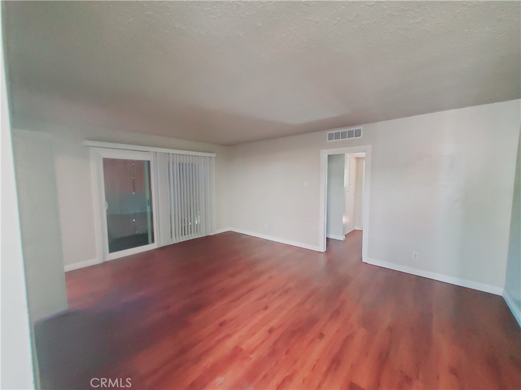 9070 Huntington Drive 6 Property Photo 19