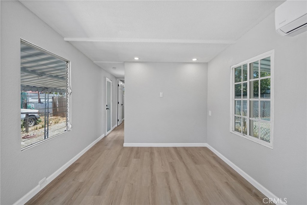 2150 S San Jacinto Avenue 28 Property Photo 9