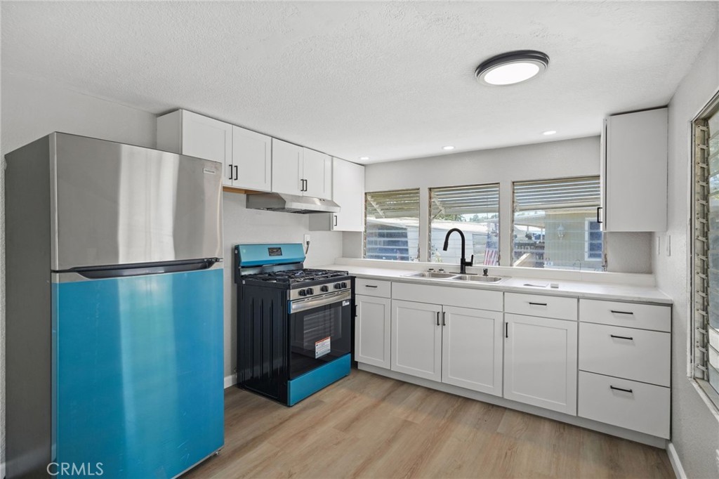 2150 S San Jacinto Avenue 28 Property Photo 12