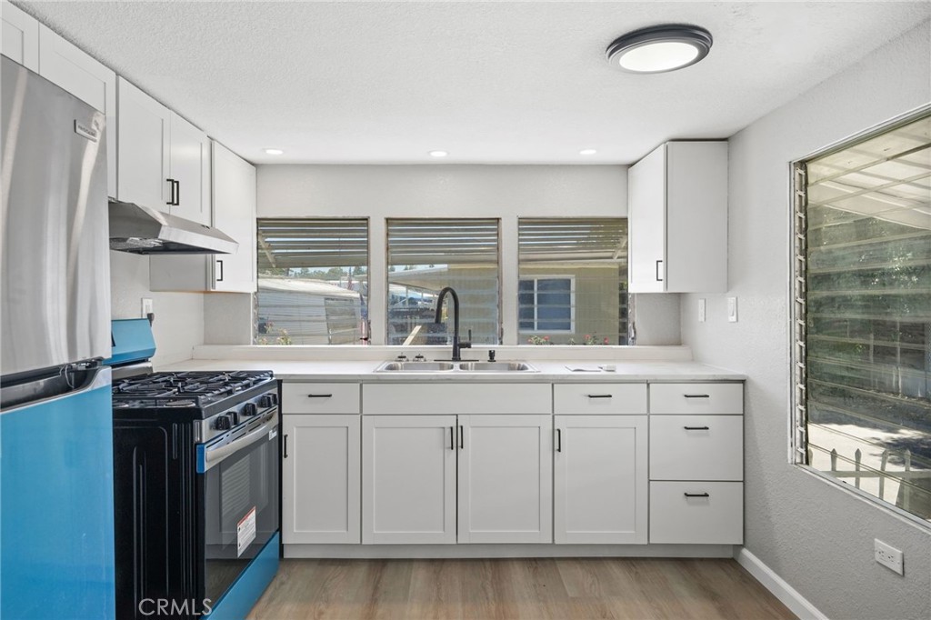 2150 S San Jacinto Avenue 28 Property Photo 13