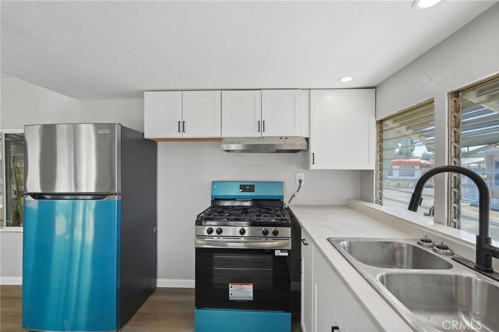 2150 S San Jacinto Avenue 28 Property Photo 14