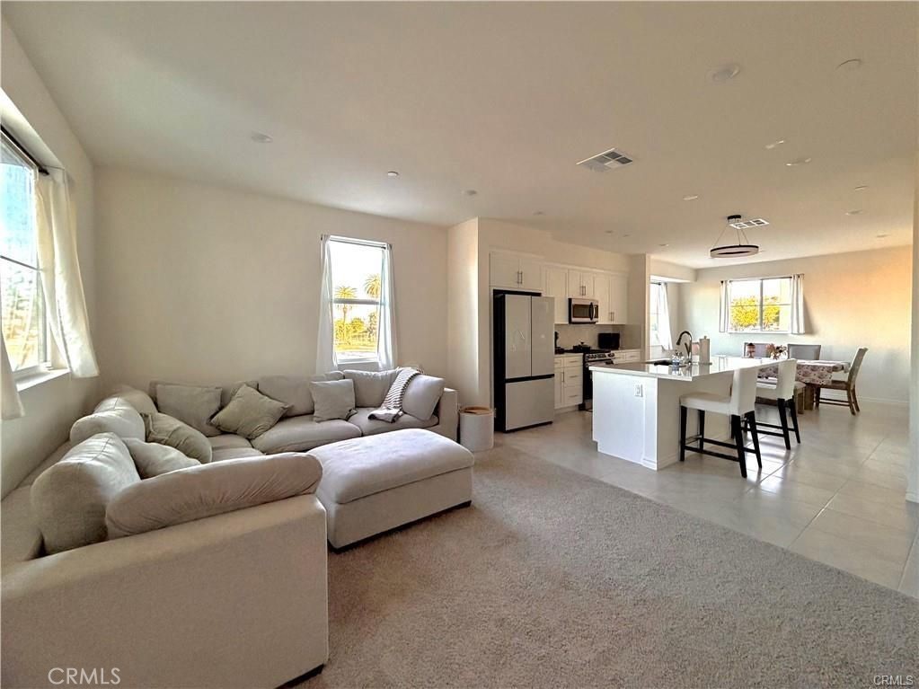 11456 Artesia Property Photo 1