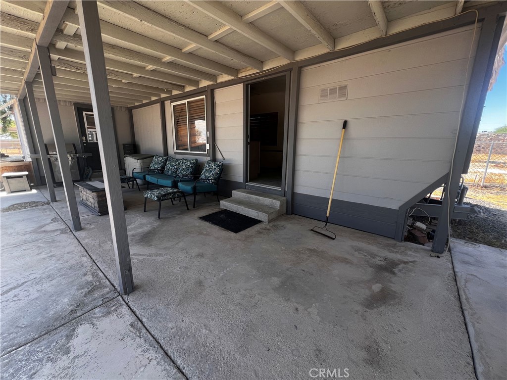 1225 Desert Property Photo 4